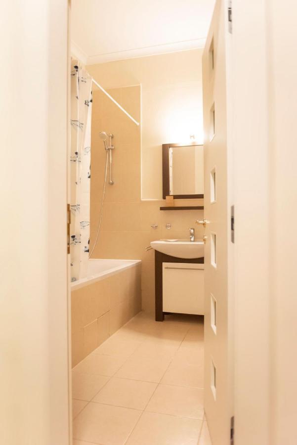Velky Apartman Μπρατισλάβα Εξωτερικό φωτογραφία